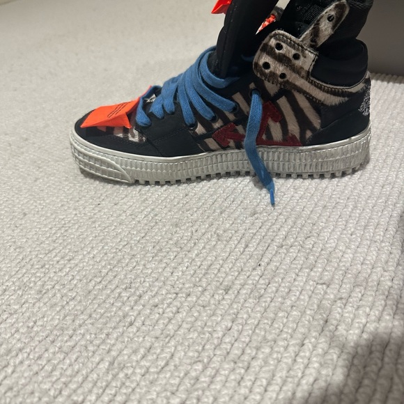 off white sneakers - Picture 3 of 5